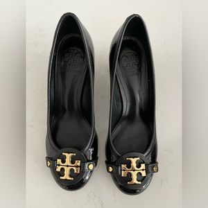 Tory Burch black patent, 3” stack heel with gold logo. Size 7.